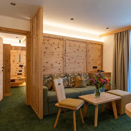 מלון Huber Hochland 3*