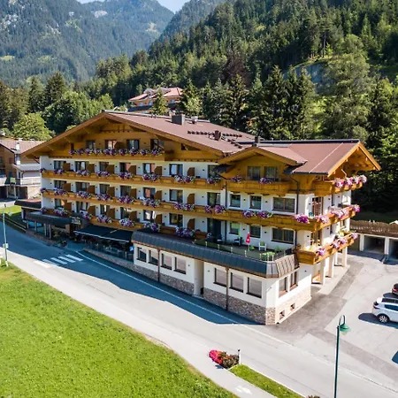 Hotel Huber Hochland 3*