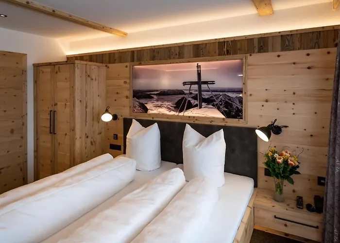 Huber Hochland 3* Maurach (Achensee)