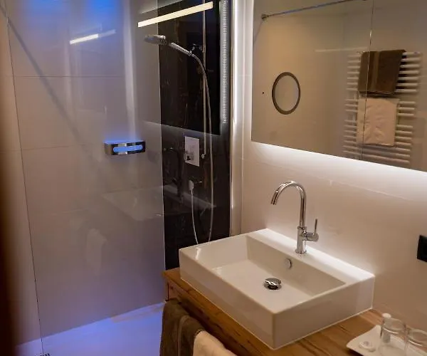 Huber Hochland 3* Maurach (Achensee)