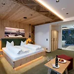 Ξενοδοχείο Huber Hochland 3*